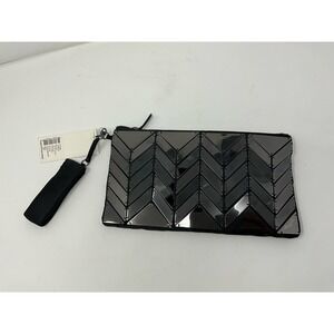 Kenneth‎ Cole Women's Black Inner Zipper Pocket Geometric Hand Clutch Purse